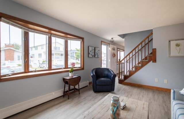 545 Hudson Street Gallery 4
