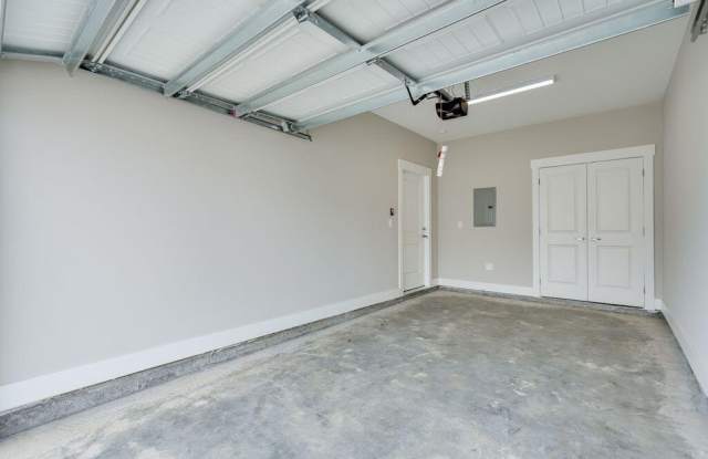 90 Date Palm Lane Gallery 4