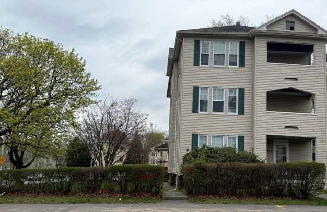 352 Chandler St photos photos