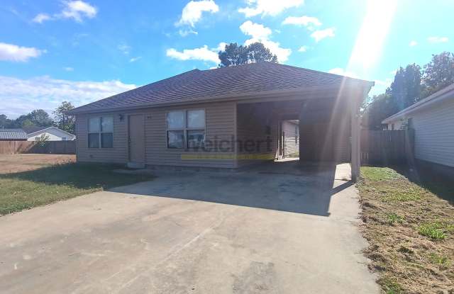 3bed/2bath House w/ Stainless Steel Appliances Gallery 3