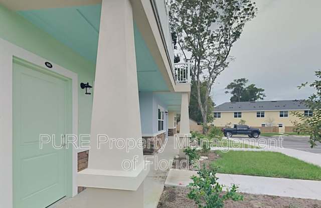 318 NE 7 Terrace - 318 Northeast 7th Terrace, Ocala, FL 34470