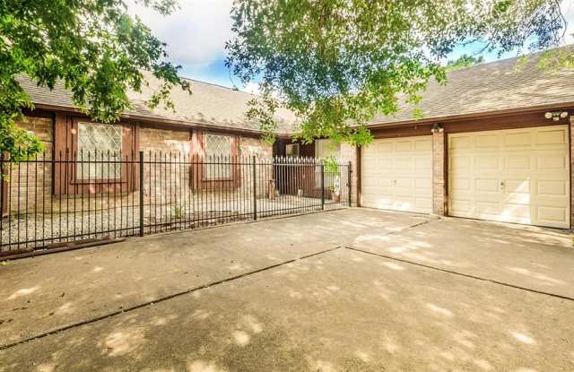 8806 Heathton Drive Gallery 3