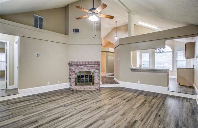 608 Teakwood Drive Gallery 3