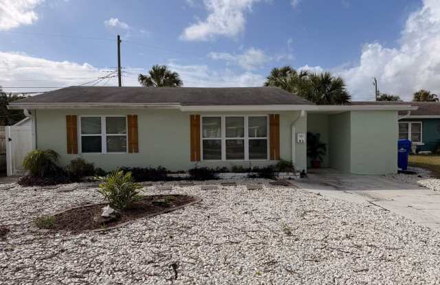 Charming Beachside Bungalow with Pool! Gallery 1