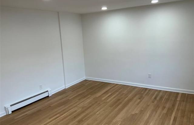 540 Anderson Avenue Gallery 4
