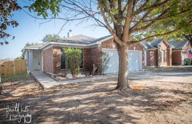 Charming 3-Bedroom, 2-Bath Single-Story Home in Round Rock photos photos