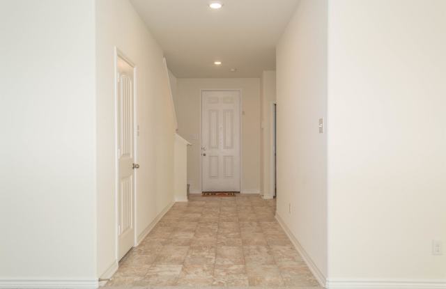 647 Anthem Ln Gallery 2