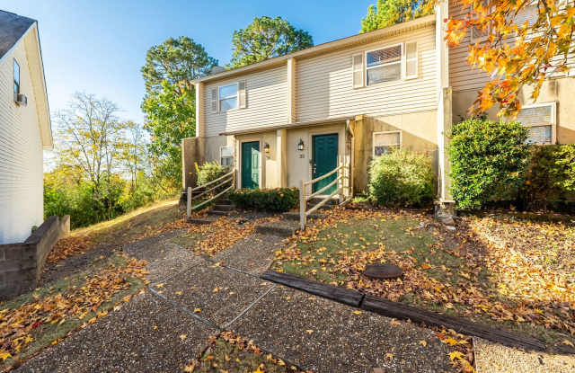 Updated 2 Bed / 1.5 Bath Townhouse in the Heart of Maumelle — $1,075/Month photos photos