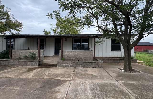 602 C St, Elgin- COMING SOON! - 602 C Street, Elgin, OK 73538