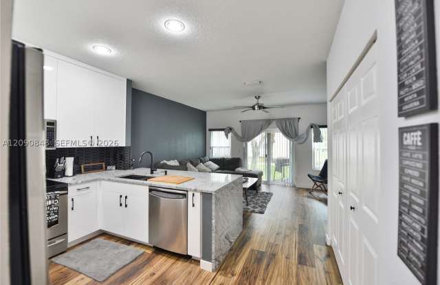 3356 NW 29th Ct Gallery 3