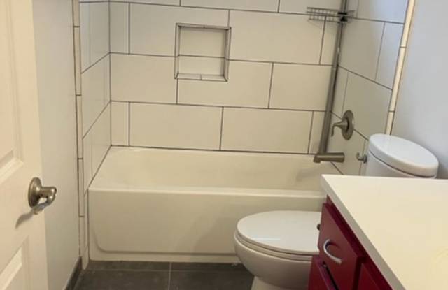 2 Bed/ 1 Bath Upstairs unit on Santa Ysabel Gallery 1