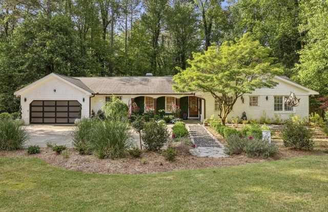 1905 Gainsborough Drive photos photos