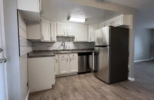 10760 W 8th Ave. #6 photos photos