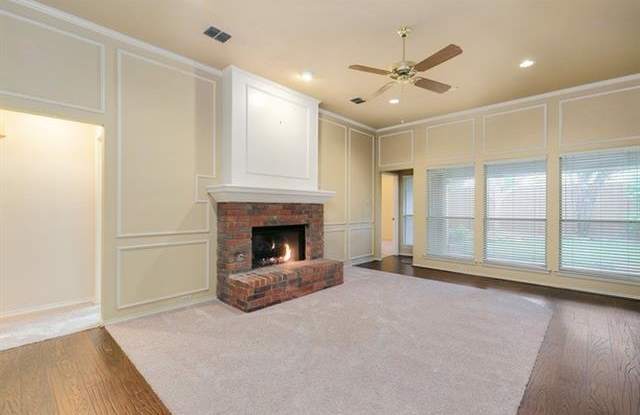 6913 Laramie Drive Gallery 4