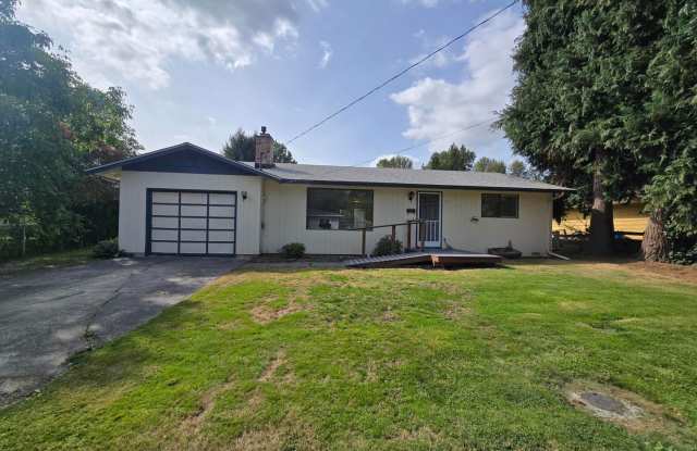 2 Bedroom, 2 Bathroom House in Burlington! Gallery 1