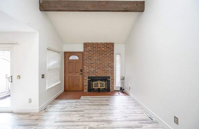 Quiet 3BR Townhome in Aurora near Cherry Creek Reservoir photos photos