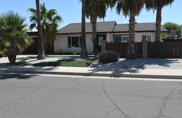Remodeled 3 Br 2 Ba Duplex Near McDowell and Loop 101 in Scottsdale photos photos Remodeled 3 Br 2 Ba Duplex Near McDowell and Loop 101 in Scottsdale photos photos