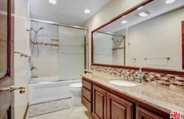 6146 County Oak Road - 6146 County Oak Road, Los Angeles, CA 91367