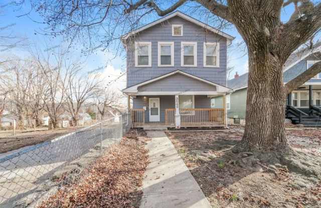 3543 Flora Avenue photos photos