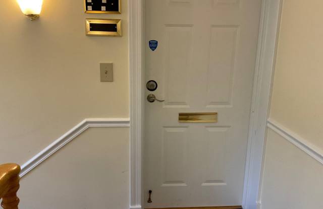 10509 BRADDOCK Road Gallery 3