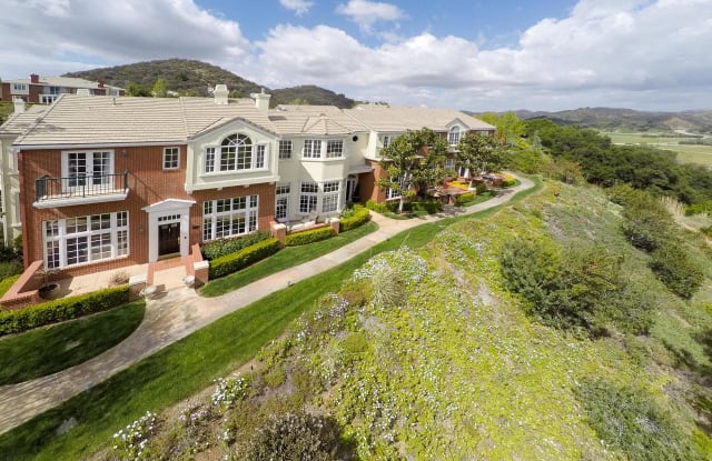 2430 SWANFIELD Court - 2430 Swanfield Court, Lake Sherwood, CA 91361