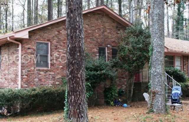 1359 Holly Lane Northeast Gallery 2