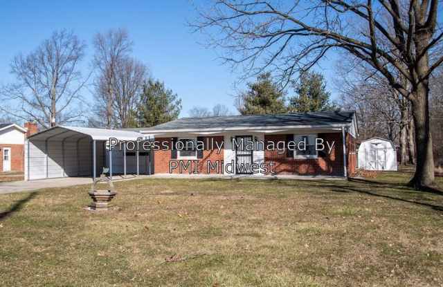 8636 E Edgewood Ave - 8636 East Edgewood Avenue, Indianapolis, IN 46239