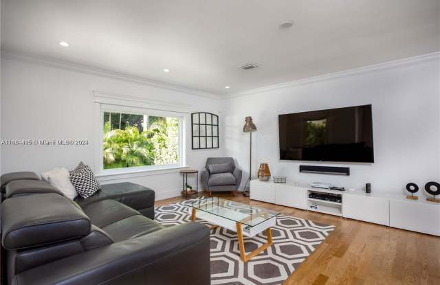 52 Montilla Avenue Gallery 3