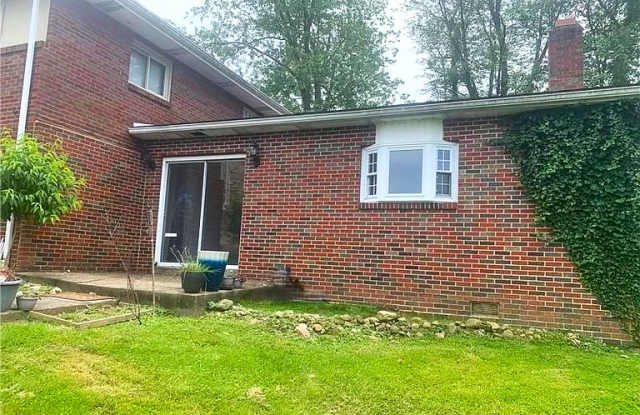 203 Bantam Ridge Rd photos photos