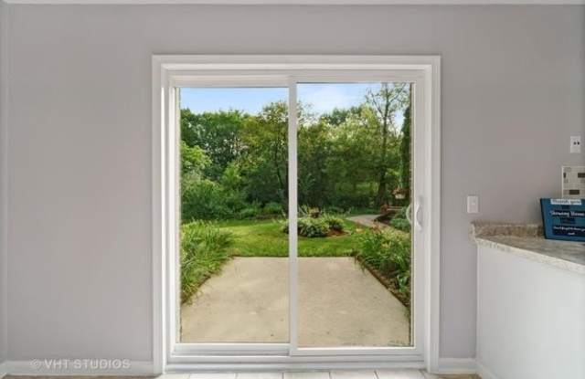 450 Valley Drive Gallery 3