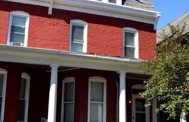 105 E NORTH Avenue photos photos