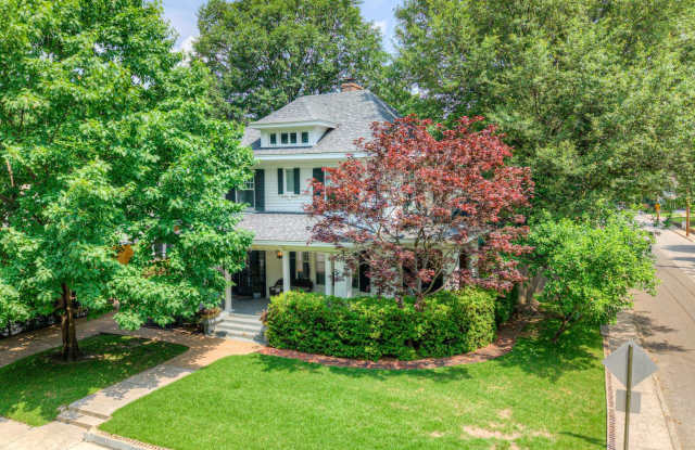 Beautiful 2 story home in the Central Gardens Historic District photos photos