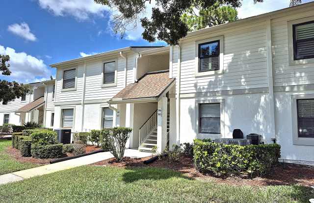 305 Meadow Ln Gallery 1