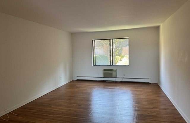 107 Bellgrove Drive - 107 Bellgrove Drive, Bergen County, NJ 07430