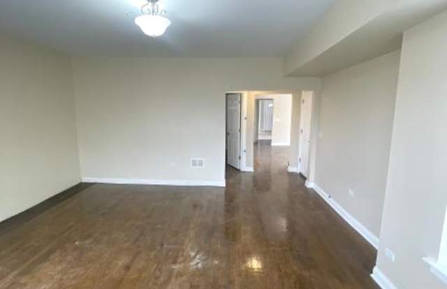 7743 S East End Avenue Gallery 3