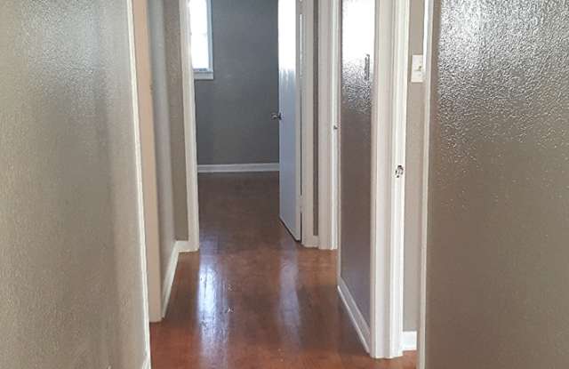 1804 Junius Street Gallery 2