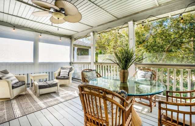 1215 Winding Oaks Circle Gallery 3