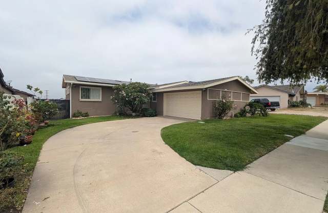 5778 Roswell St. photos photos