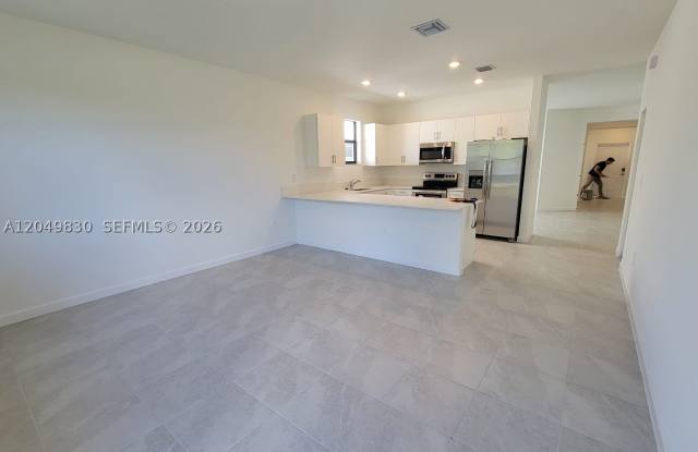 24120 SW 119th Pl Gallery 2