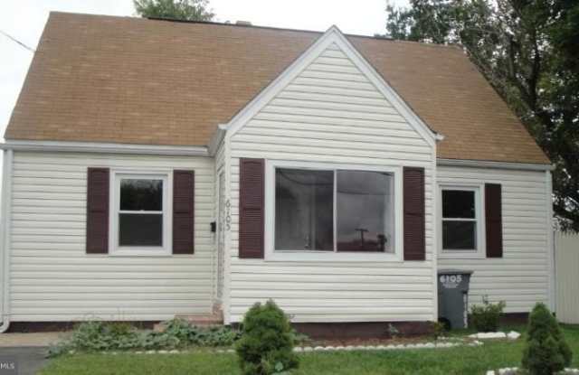 6105 N KINGS HIGHWAY N photos photos
