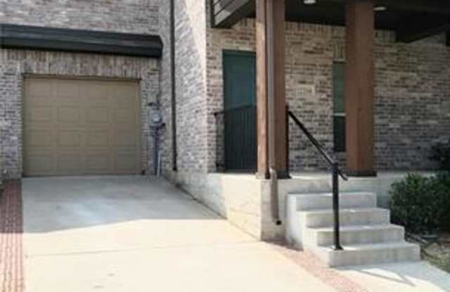 2204 Abbey Lane Gallery 2