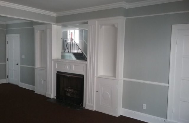 4125 E 71st St, Cleveland, OH 44105, USA Apt. 1 - 4125 East 71st Street, Cleveland, OH 44105