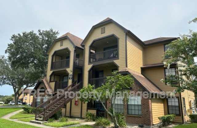 380 Lakepointe Drive - 380 Lakepointe Drive, Altamonte Springs, FL 32701