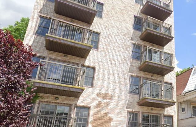 475 E 8th St - 475 E 8th St, Brooklyn, NY 11218