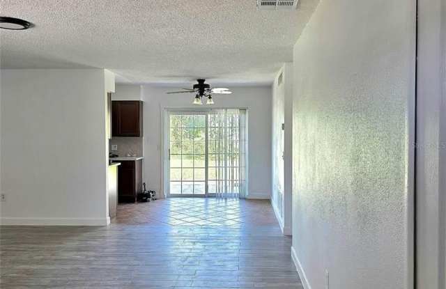 564 NOTRE DAME Drive Gallery 3