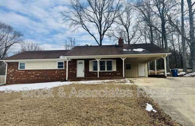 205 Gregg St - 205 Gregg Street, Archdale, NC 27263