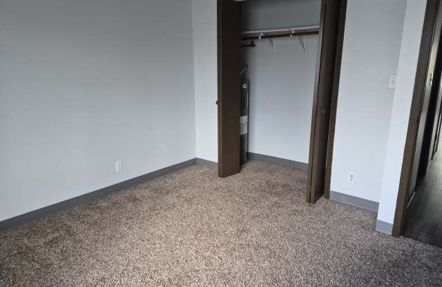 1735 Edgewood Drive Northwest #1 photos photos