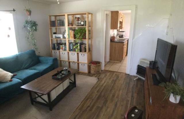 Blacksburg, 1BR / 1 BA, Available NOW Gallery 3