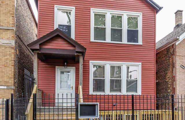 2237 S Sacramento Avenue photos photos