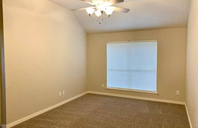 1622 Woodstream Lane Gallery 2